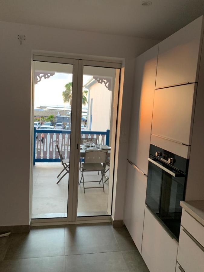 Duplex Cosy Au Coeur De Marigot Apartment Marigot  Bagian luar foto